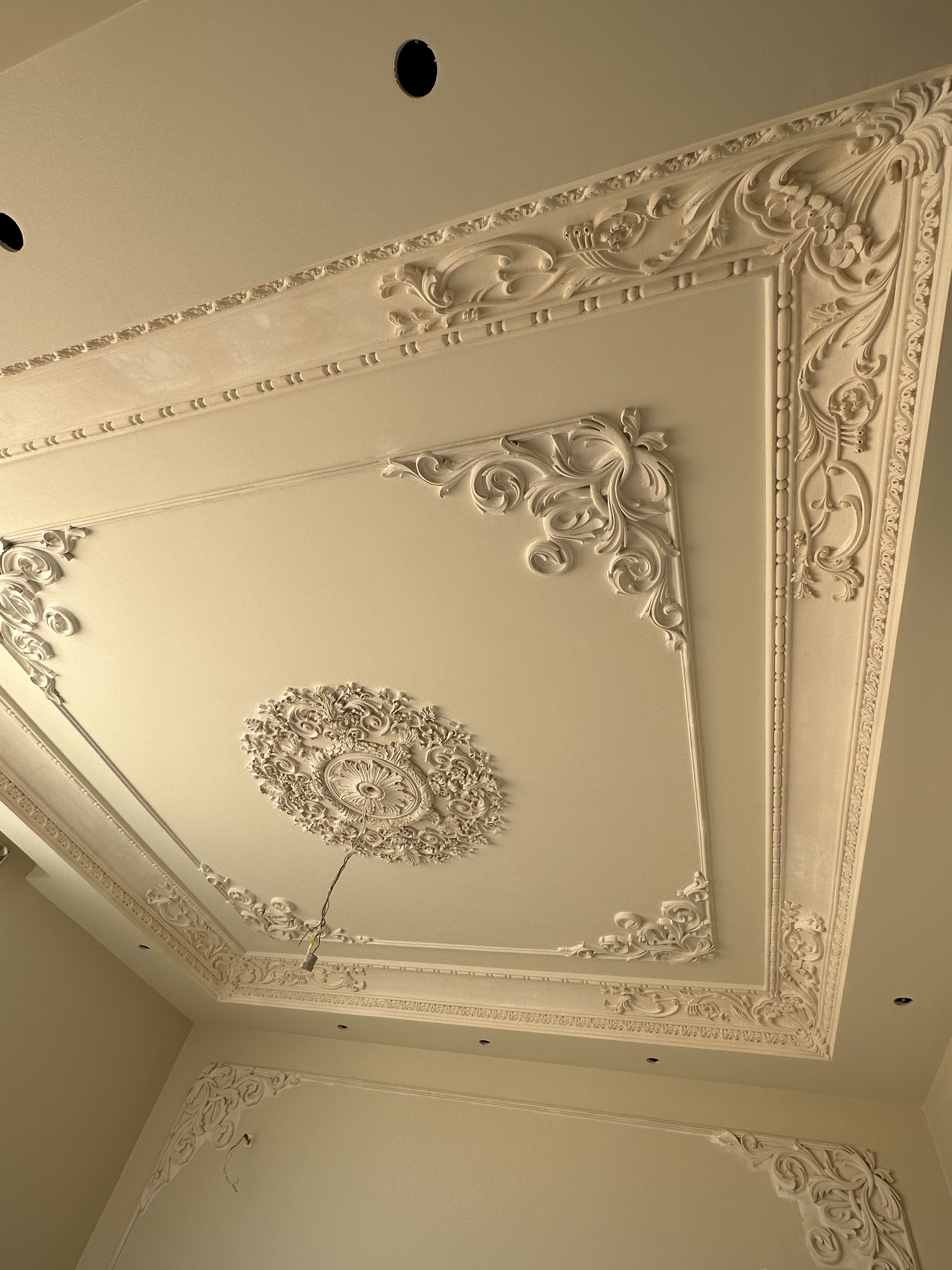 Decorative Ceilings in Dubai by MH Glass & Aluminium