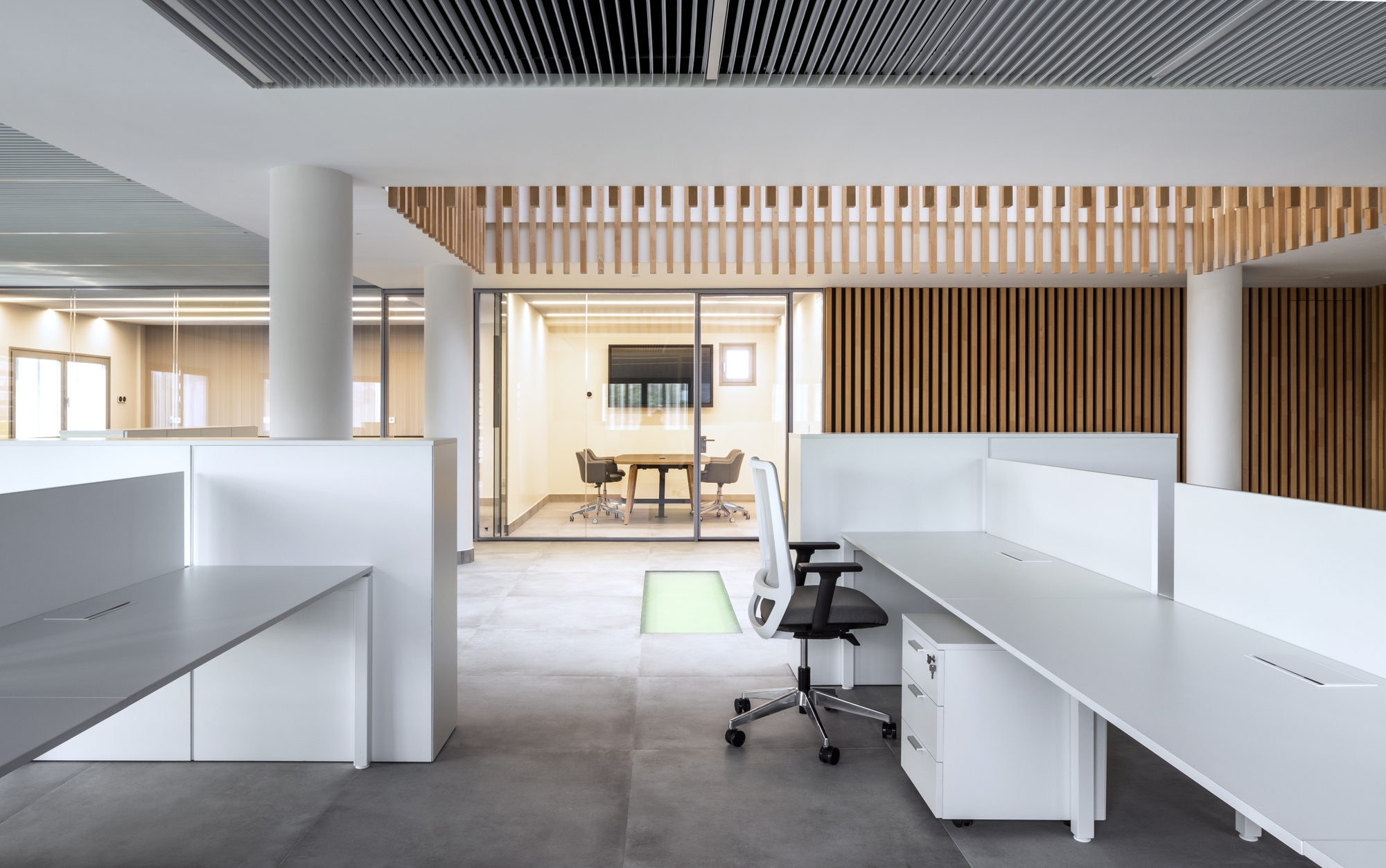 Office Fit-Out in Dubai by MH Glass & Aluminium